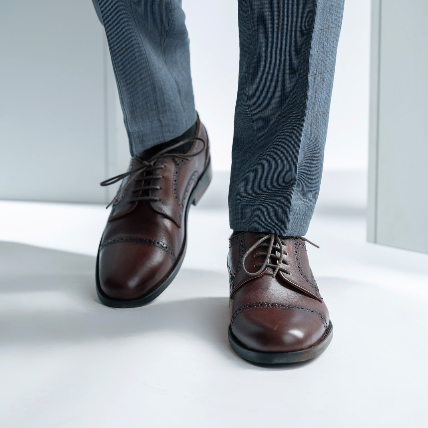 Dirk Brogues Derby Burnished Brown Leather Shoes – The Jacket Maker Dirk Brogues Derby Burnished Brown Leather Shoes – The Jacket Maker