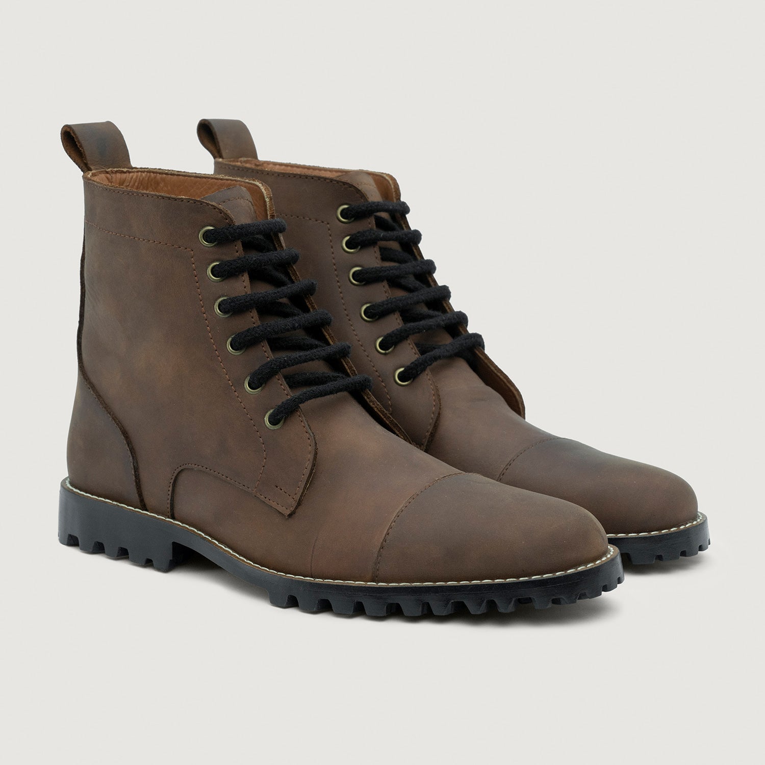 Knight Derby Waxed Brown Pullup Leather Boots TerraGrip For  display picture 2