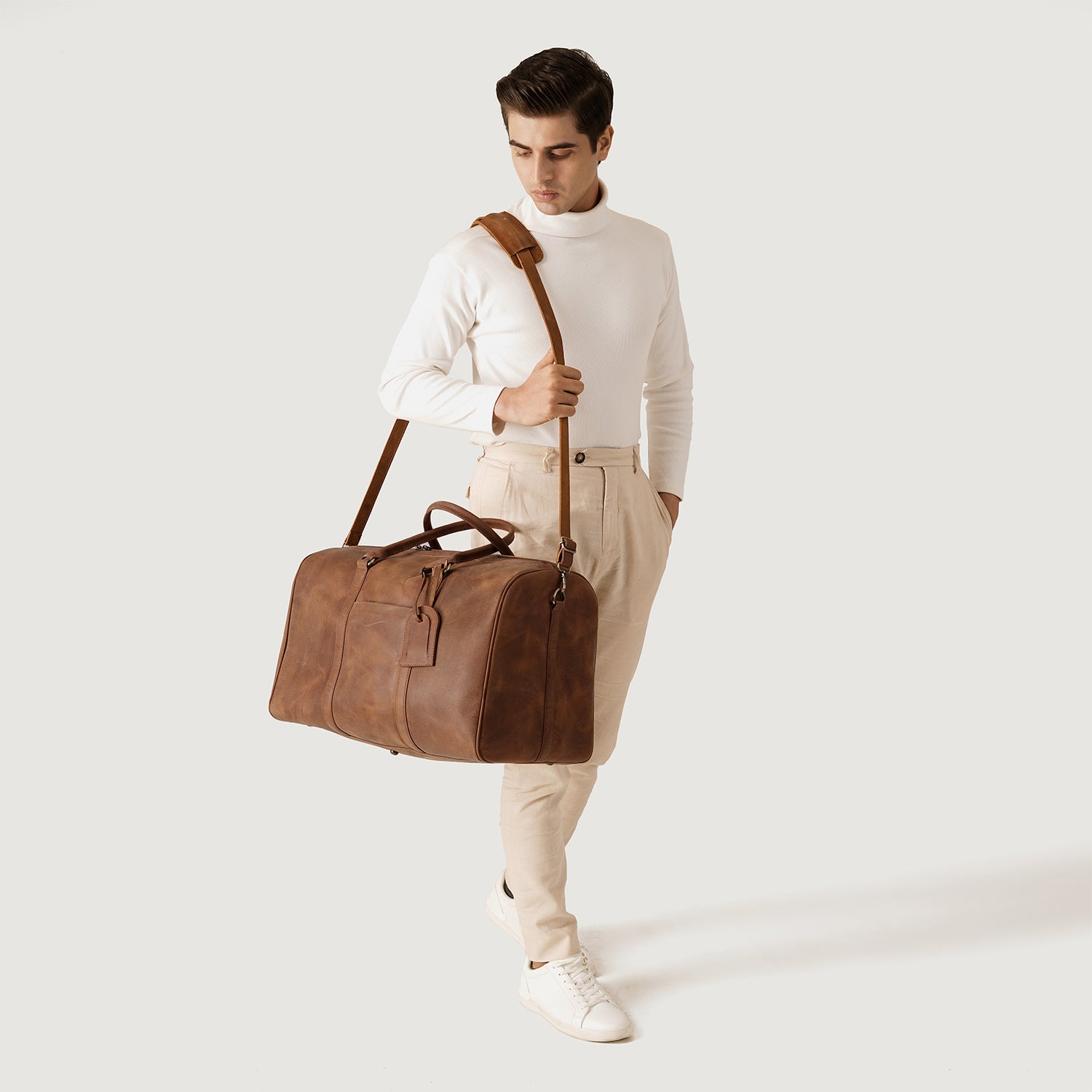 The Darrio Vintage Tan Brown Leather Duffle Bag For Men & Women - The ...