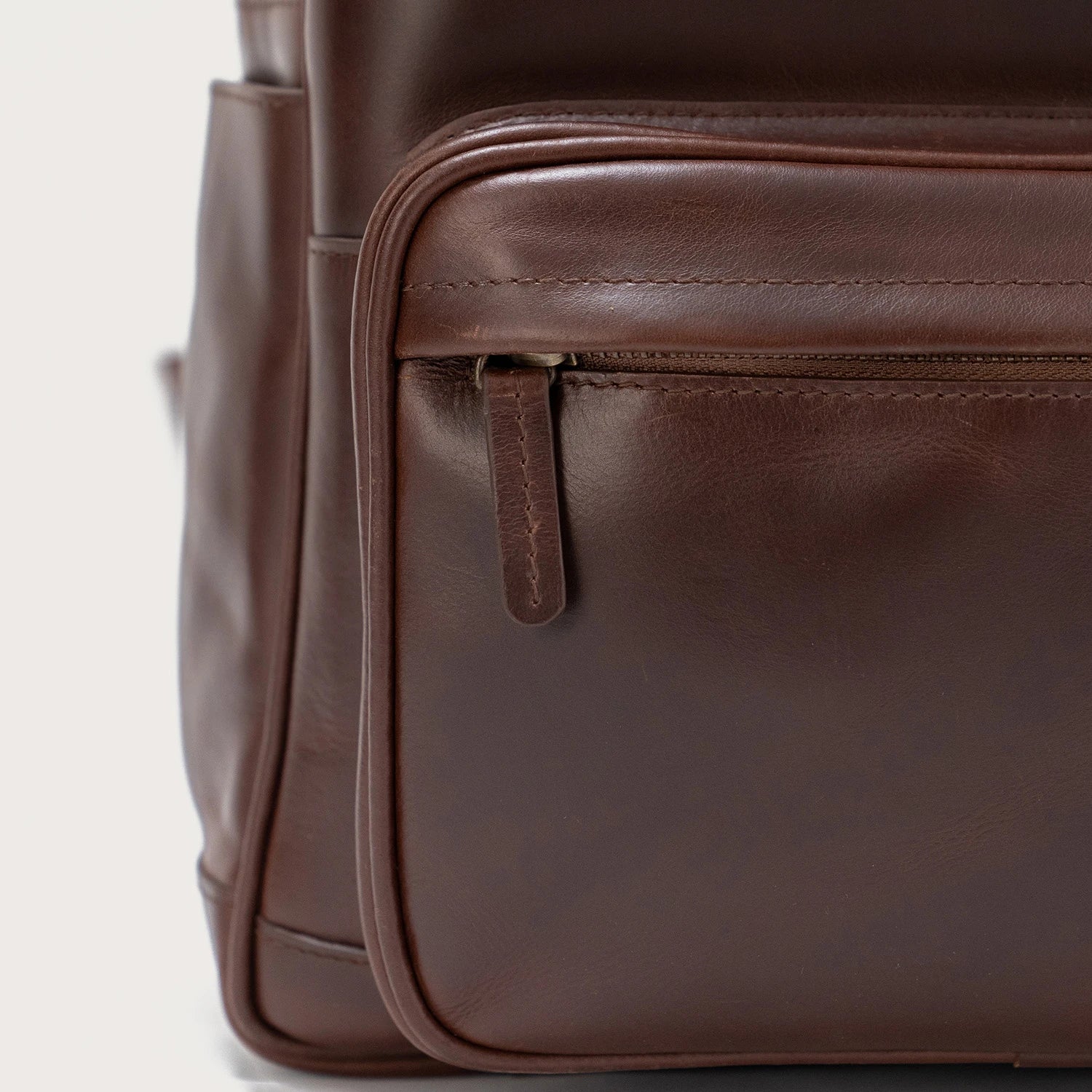 The Philos Vintage Brown Leather Backpack The Philos Vintage Brown Leather Backpack