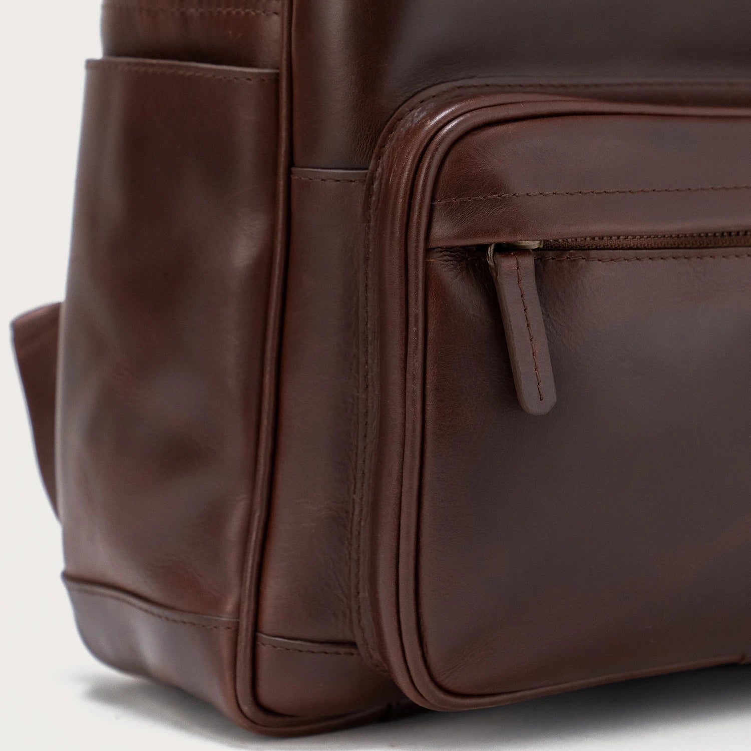Wittier Paris vintage brown leather backpack Classic Brown Journey leather backpack – Parrys Leather World main image 3