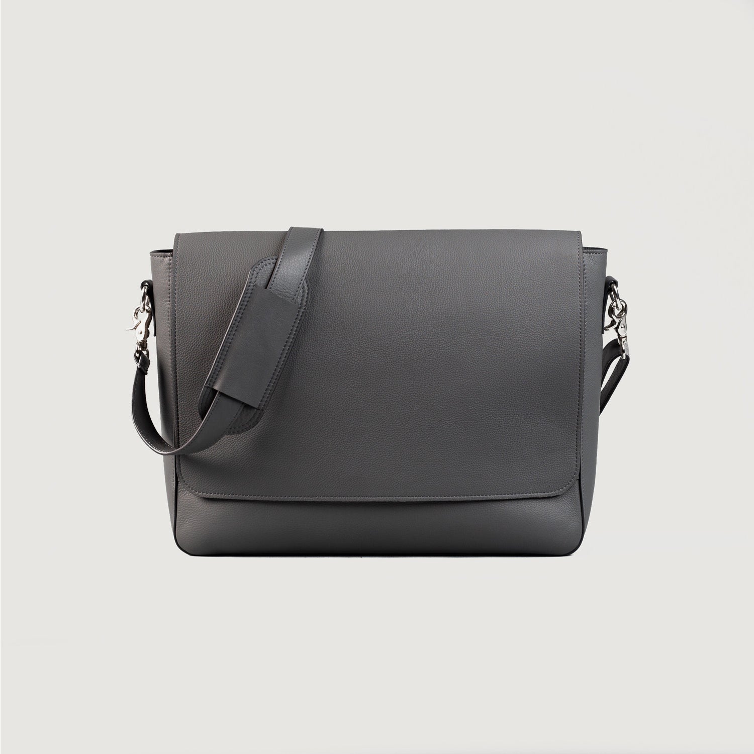 バッグ R.E. LOAD messenger bag gray The Carismatico Grey Leather Messenger Bag For Men & Women - The
