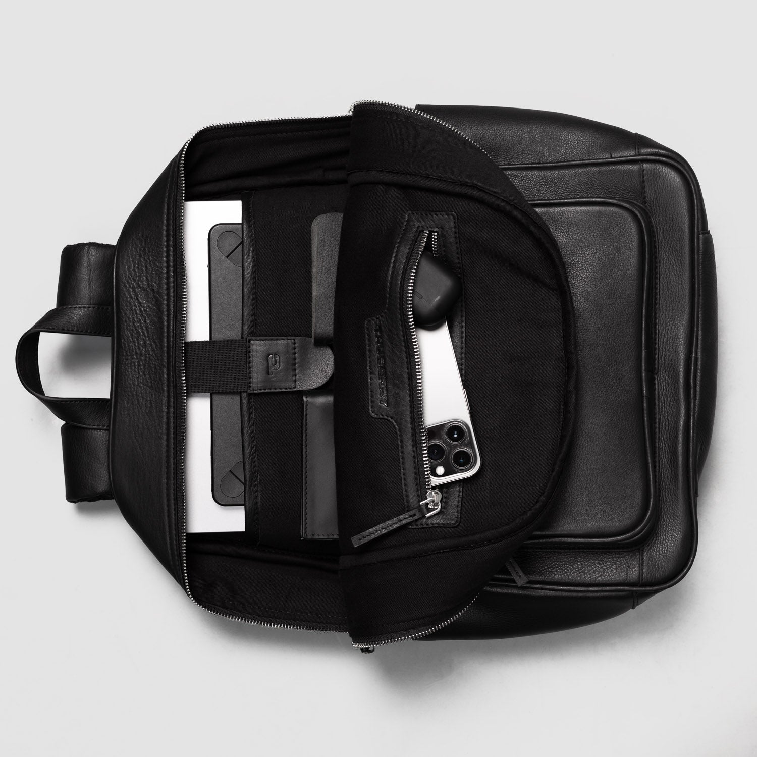 The Philos Black Leather Backpack – Men & Women – The Jacket Maker The Philos Black Leather Backpack – Men & Women – The Jacket Maker