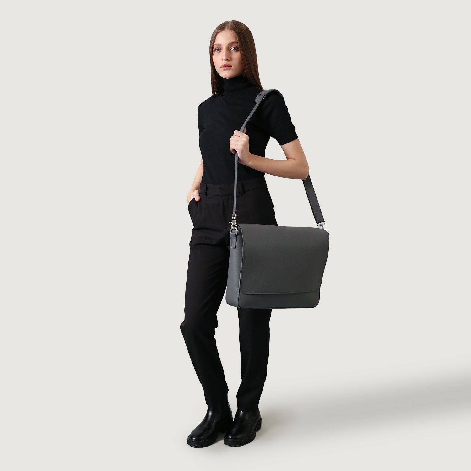 ショルダーバッグ・ポシェット V73 Women Messenger Bags 73BS8C201VARTEMISIAGRIGIO Grey GUESS ゲス バッグ SG774770 BLUSH KAYLYN MINI ショルダー